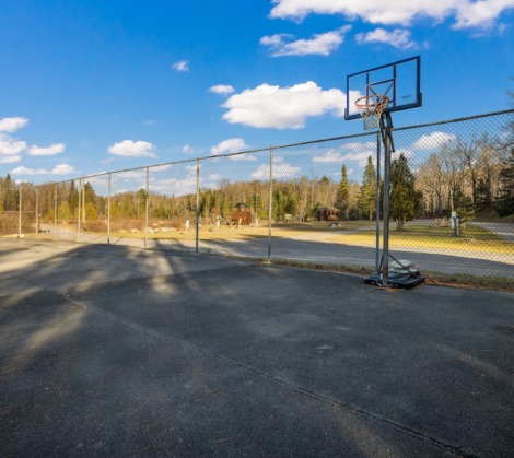 HTR Adirondacks basketball courts
