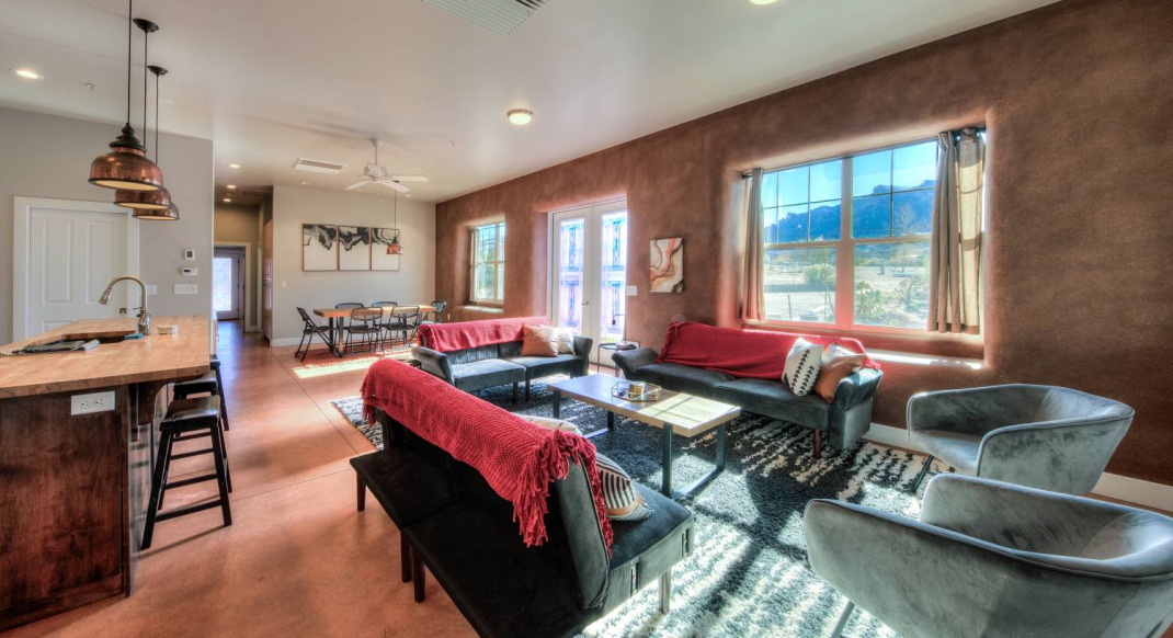 htr moab lodge residence living room utah