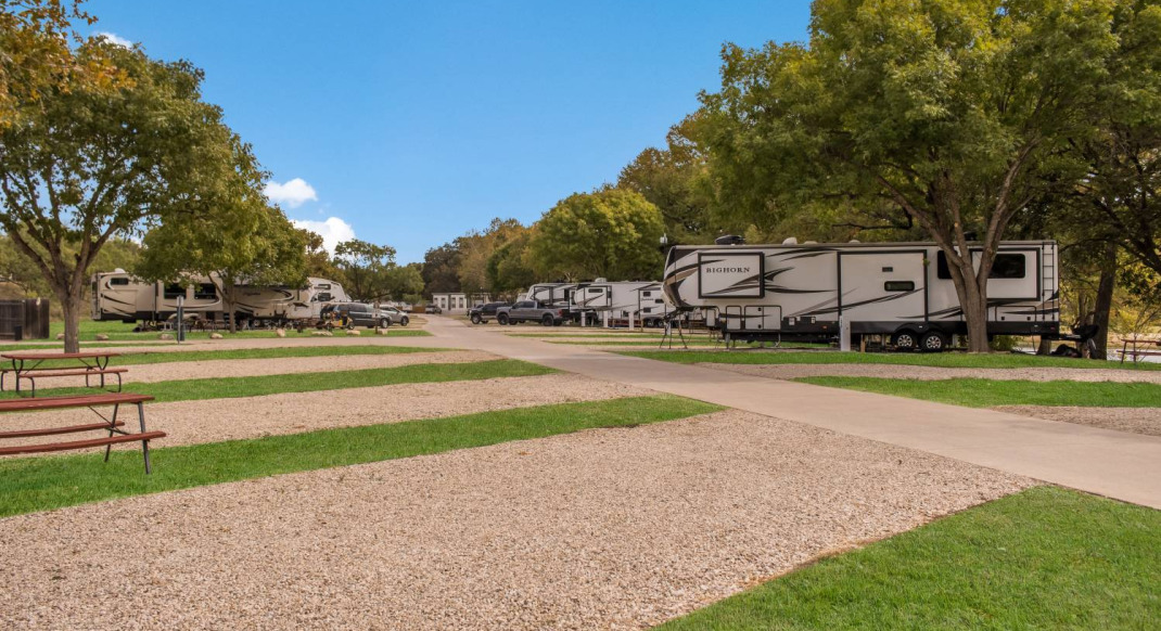 htr texas hill country back-in rv sites