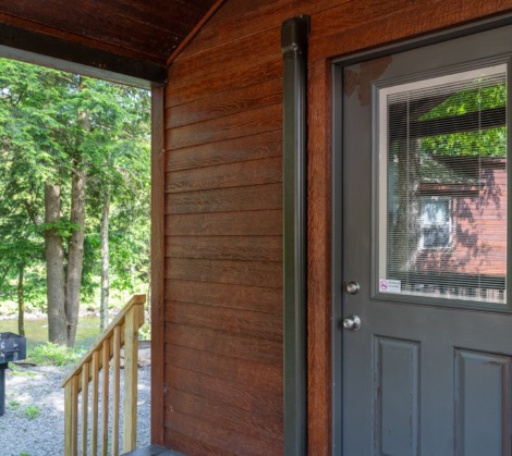 HTR Adirondacks Waterview deluxe one bedroom cabin with loft