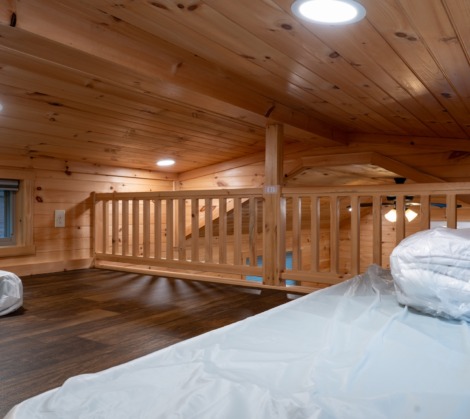 HTR Adirondacks Waterview deluxe one bedroom cabin with loft