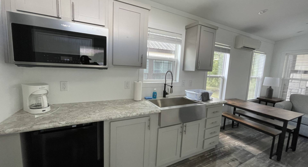 Kerrville - Waterfront Tiny Home w/ Outdoor Fireplace