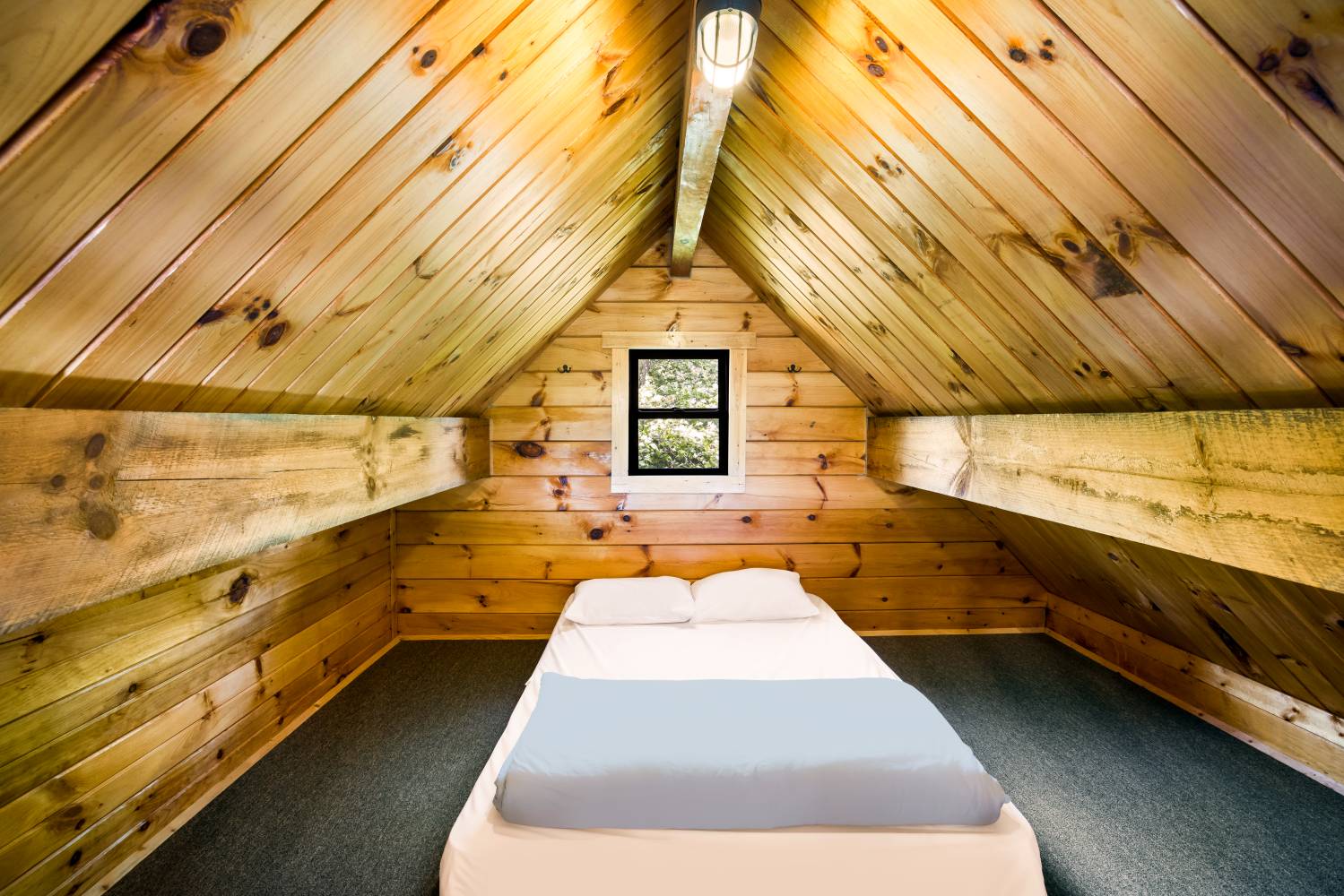 Deluxe Cabin Rental Grand Island, NY HTR Niagara