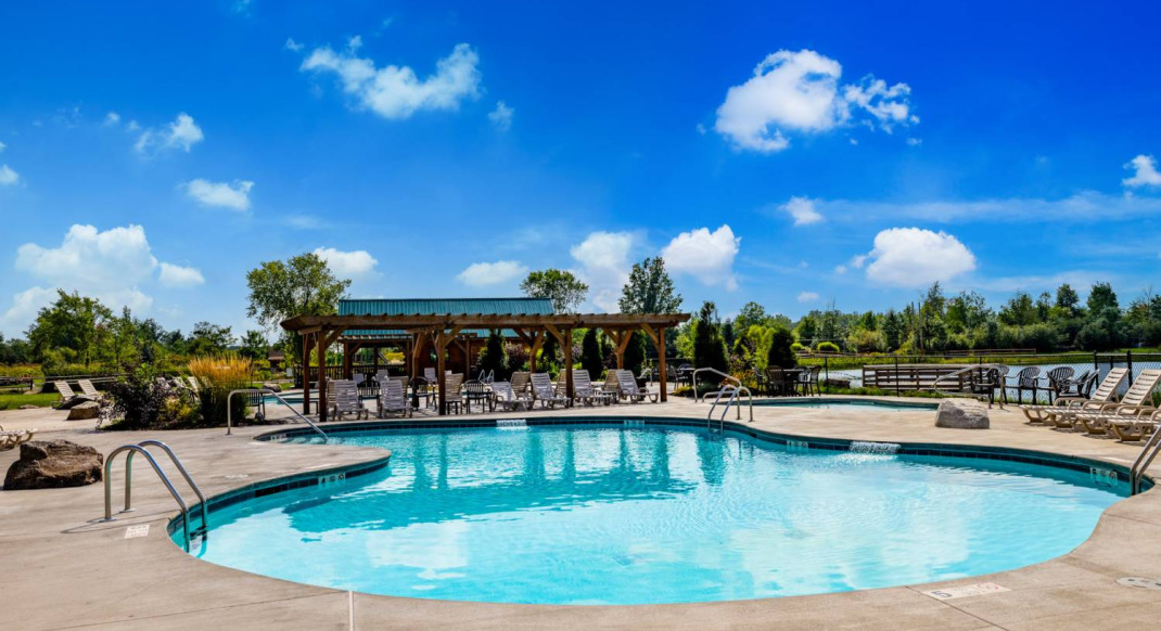 Deluxe Cabin Rental Grand Island, NY HTR Niagara