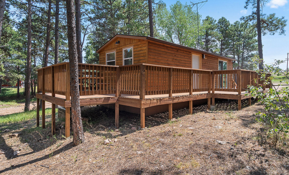 2/4 Person Forest View Cabin (G20)