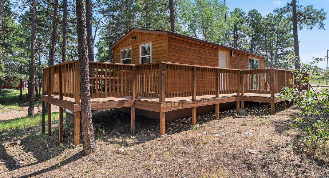 american buffalo - 2/4 person forest view cabin (g20)