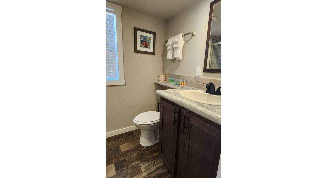 htr moab utah deluxe cottage with loft bathroom