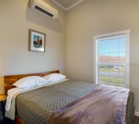 htr moab deluxe loft cottage bedroom