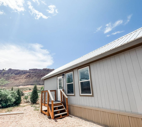 htr moab deluxe cottage exterior