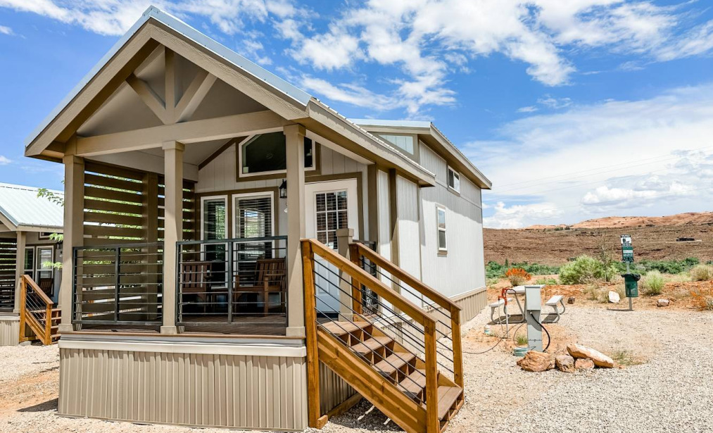 Deluxe Loft Cottage