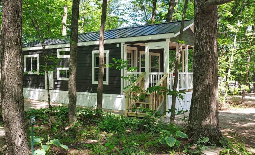 Waterview Deluxe Cabin - 2 Bedroom