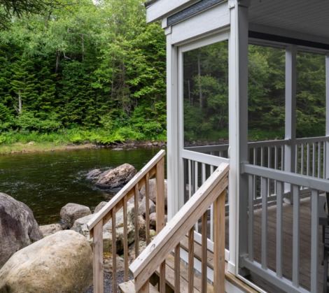 HTR Adirondacks Waterview deluxe two bedroom cabin