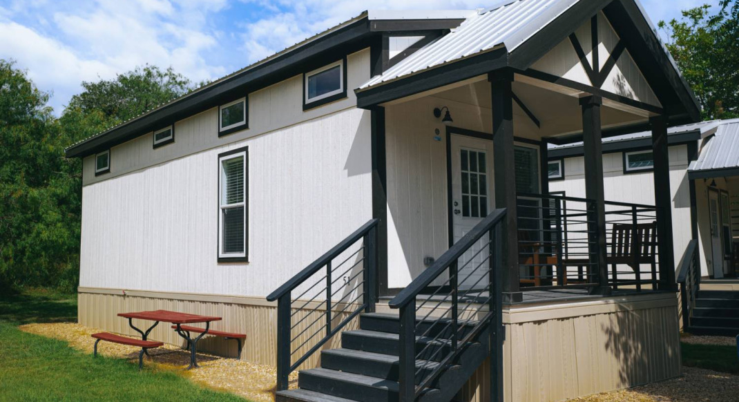 htr tx hill country cozy cabin sleeps 4 exterior
