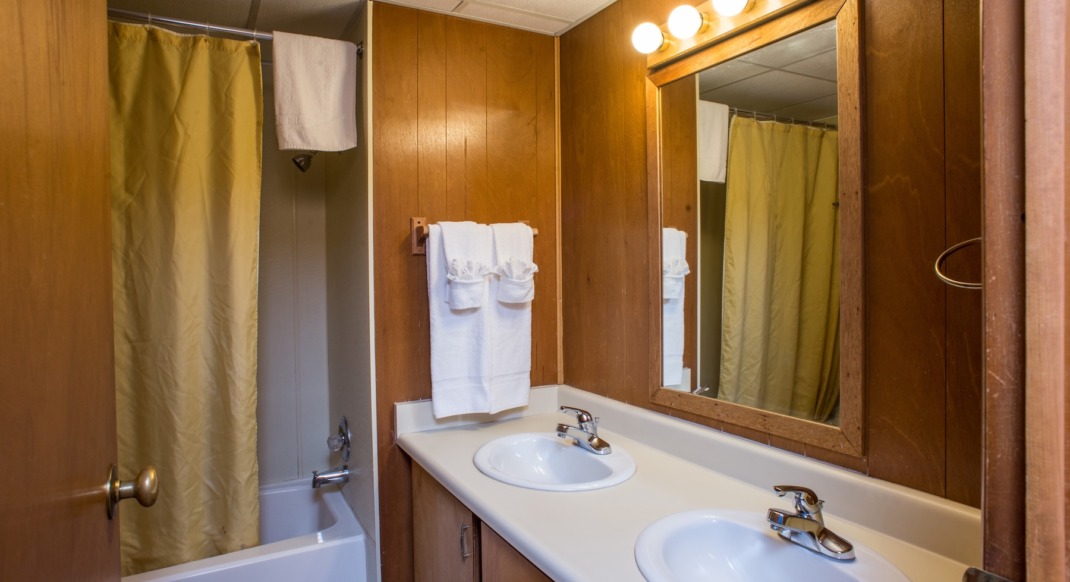 HTR Black Hills 3 Bedroom Family Lodge